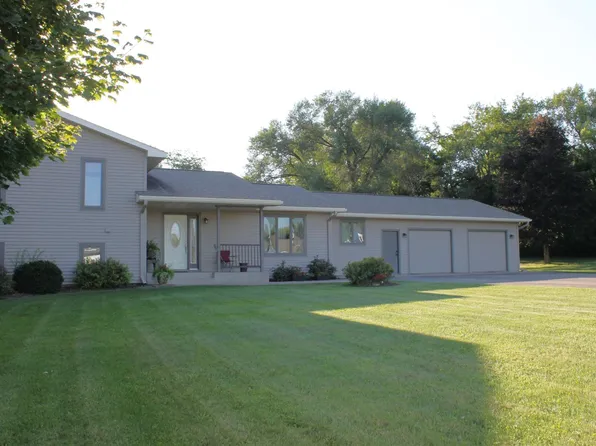 N8785 1020th St, River Falls, WI 54022