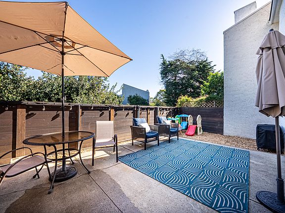 3rd image of 5088 Rhoads Ave APT D