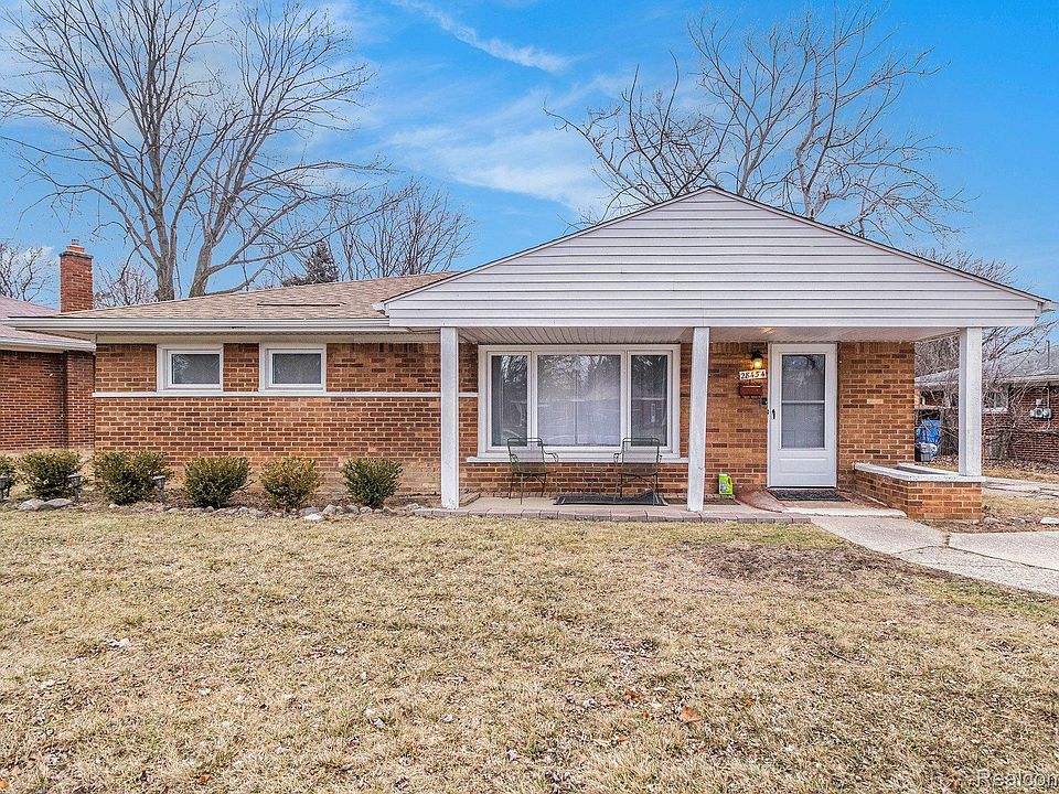 1st image of 28454 Red Leaf Ln