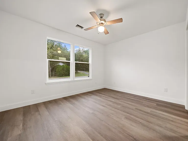 331 Crescent Ave — Photo 26