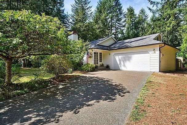 1st image of 13912 Meadowlark Dr NW