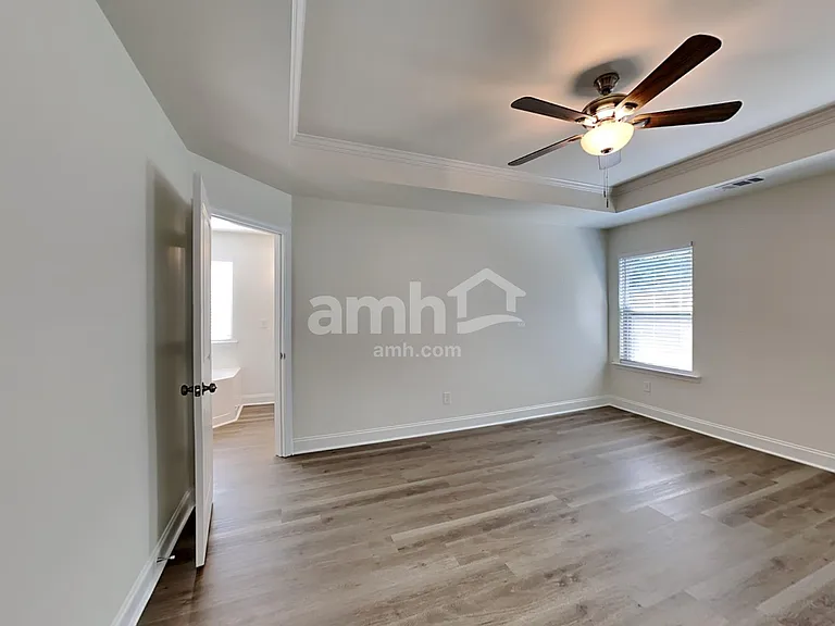2444 Beal St — Photo 11