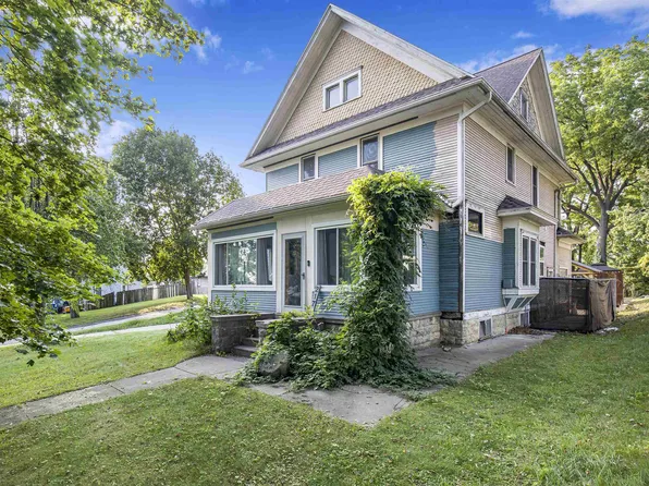 217 E Florence St, Cambria, WI 53923