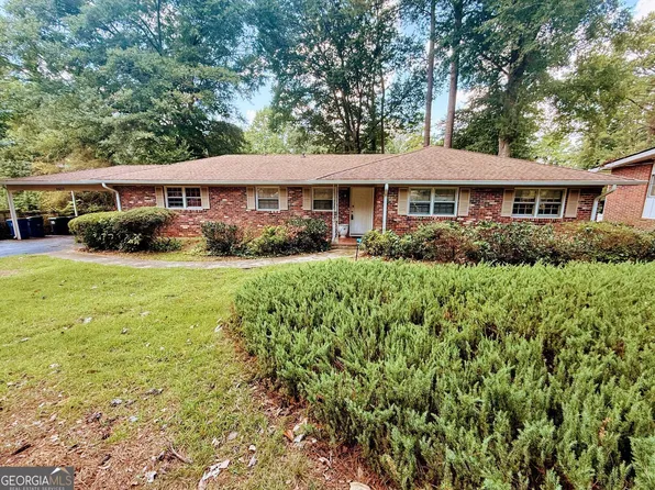 2677 Lancaster Dr, East Pt, GA 30344