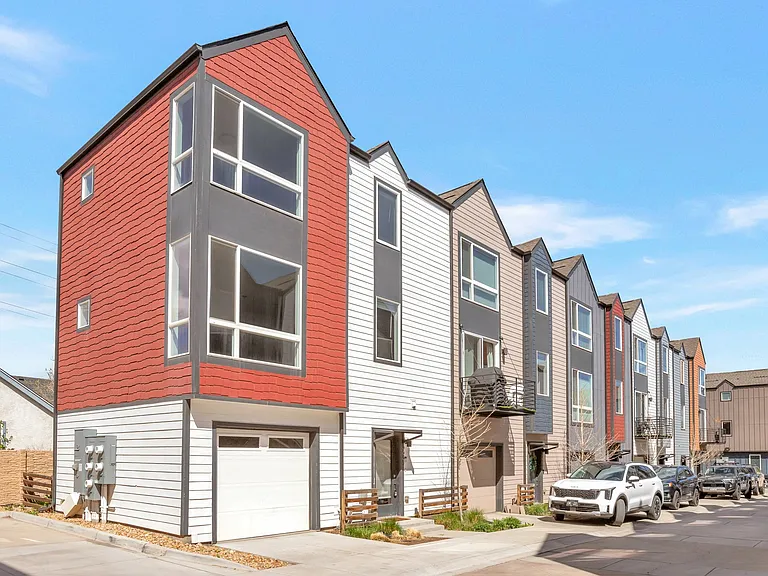5634 W 10th Pl — Photo 1