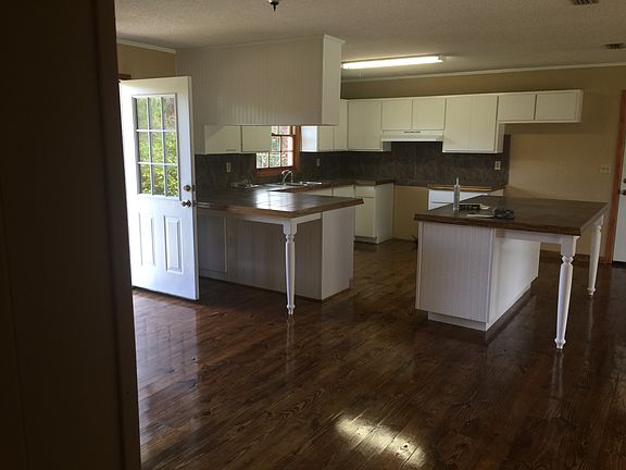 Kitchen.  New hardwood