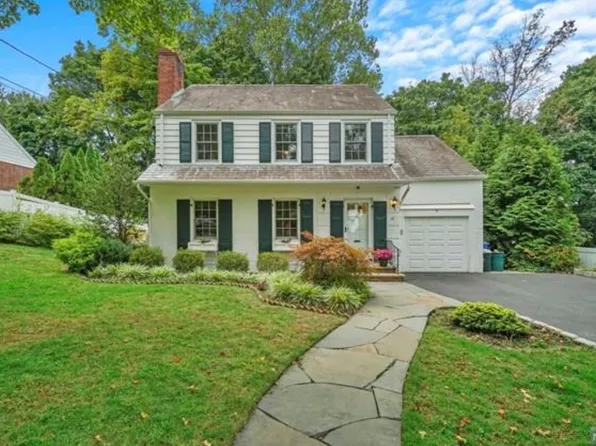 12 Lawrence Pkwy, Tenafly, NJ 07670