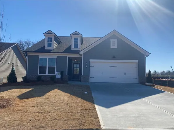 410 Glenside Dr, Jefferson, GA 30549