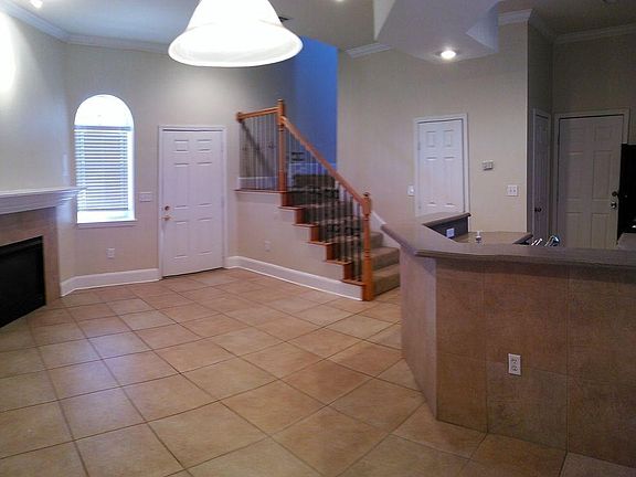 3rd image of 1819 N Fitzhugh Ave