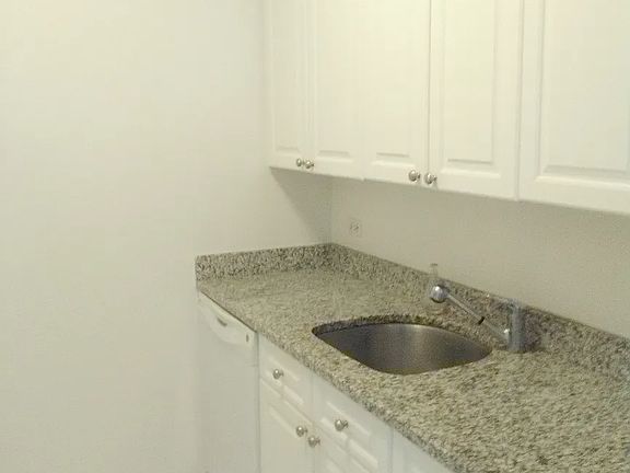 4th image of 99 Battery Pl APT 14J
