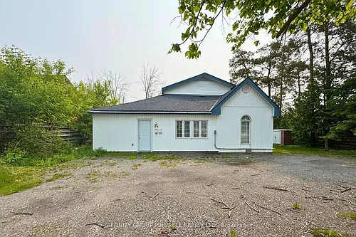 88 Albert St S #2 Photo 1