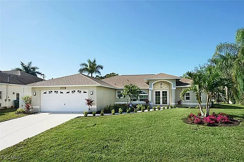 4138 SW 5th Ave Photo 1