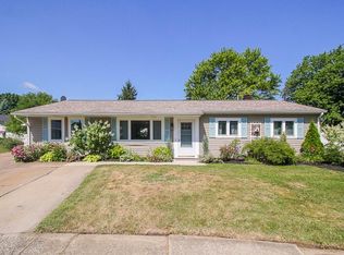 1024 Inland Dr, Vermilion, OH 44089