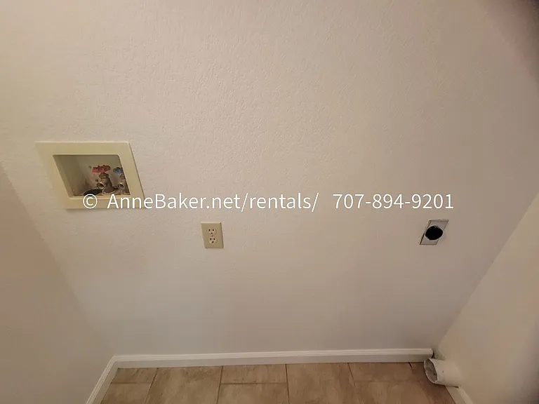 205 Elbridge Ave #G — Photo 12