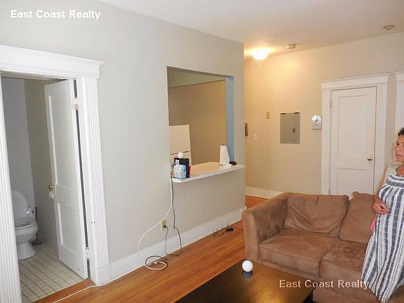 5th image of 1254 Commonwealth Ave APT 6
