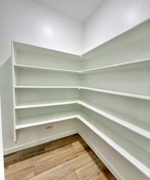 1752 Thornton Dr — Photo 25
