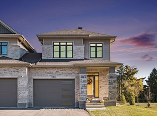 16 B Cockburn St, Ottawa, ON K0A 2Z0