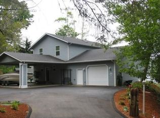 311 Council Hl, Lakeside, OR 97449