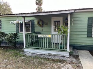 215 SARATOGA Drive, Satsuma, FL 32189