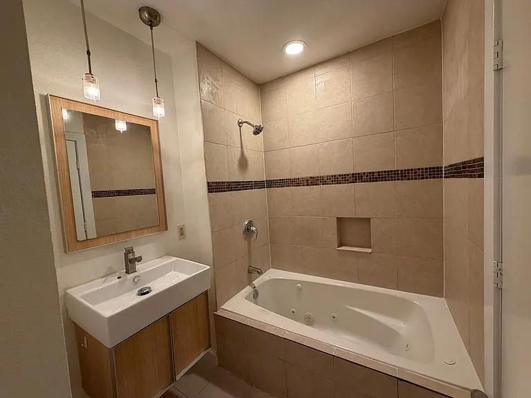 4125 Avondale Ave #209 — Photo 9