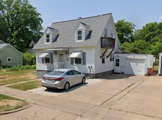 412 1/2 Putnam Dr, Eau Claire, WI 54701