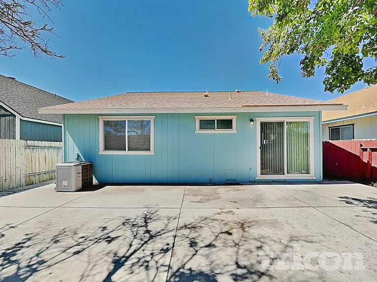 2020 Burnside Dr — Photo 15