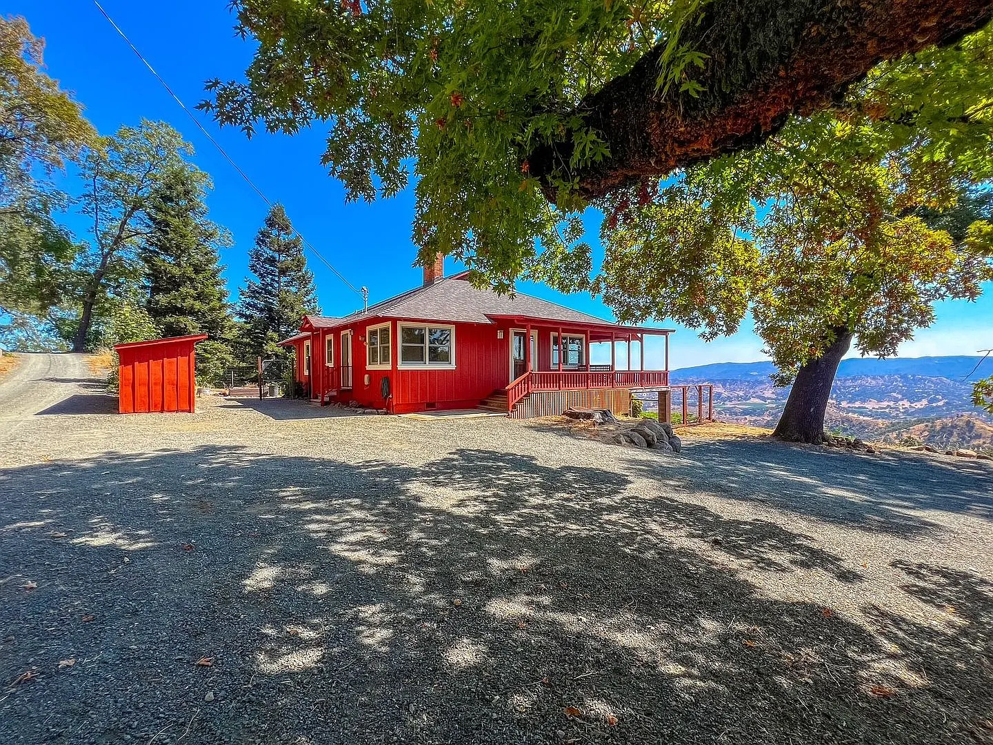 Gated Napa Hillside Retreat with Beautiful Views — Photo 1
