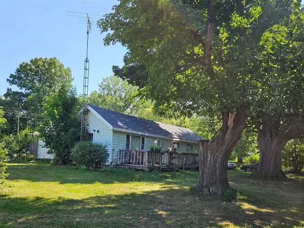 6406 12th St, Otter Lake, MI 48464