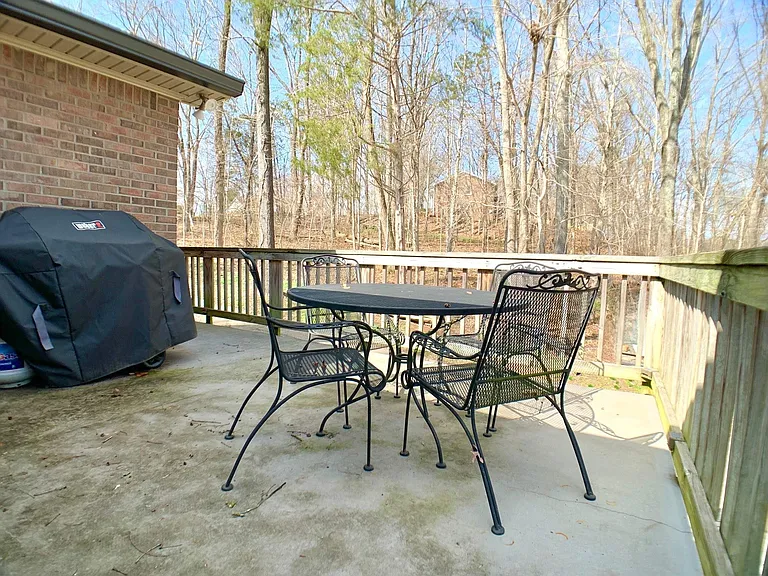 423 Rivermont Dr — Photo 53