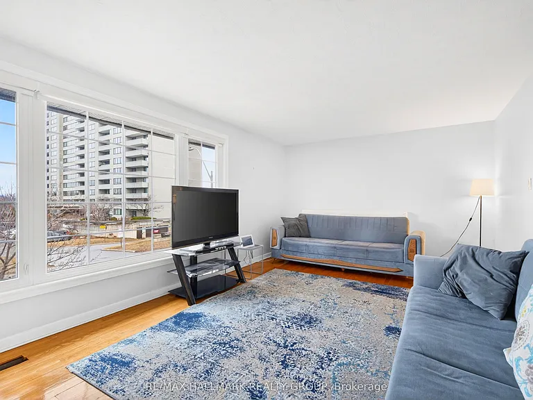 2636 Regina St #B — Photo 2