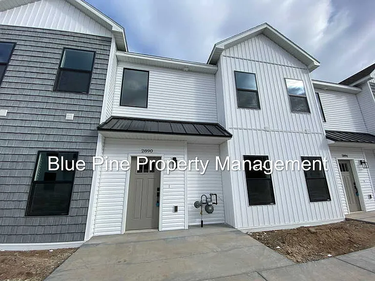 2890 Sunburst Dr — Photo 1