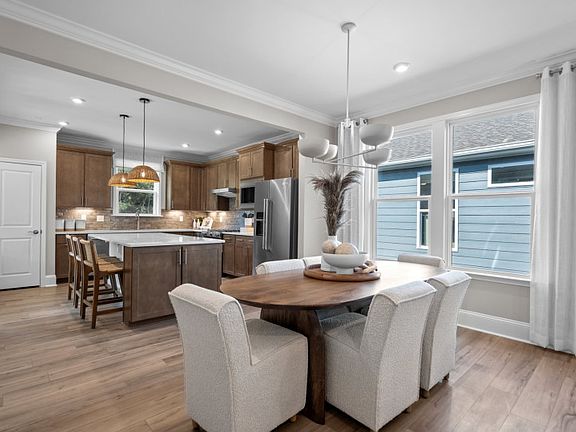 Kitchen and Cafe Great for Family Time