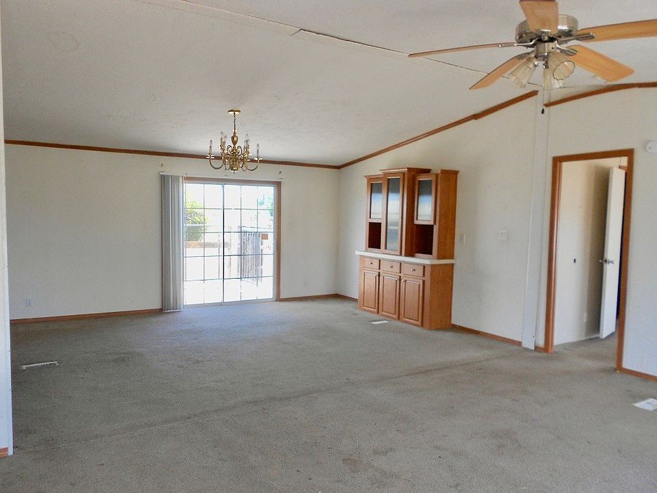 1st image of 183 Canal Dr