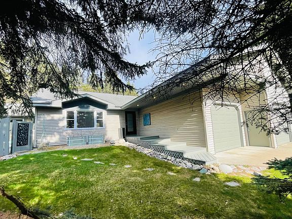 3rd image of 3963 Cedar Ln