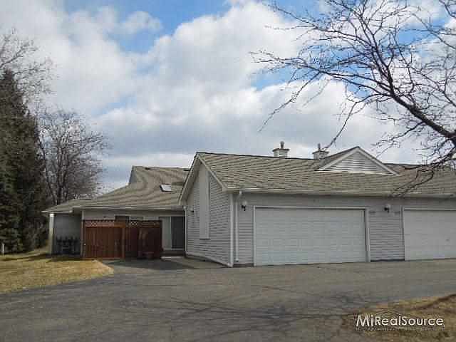 1st image of 9480 Marina Ct Building 2L