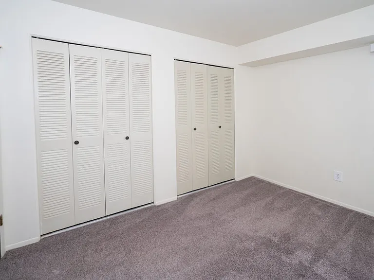 2875 Heritage Dr #2 — Photo 8
