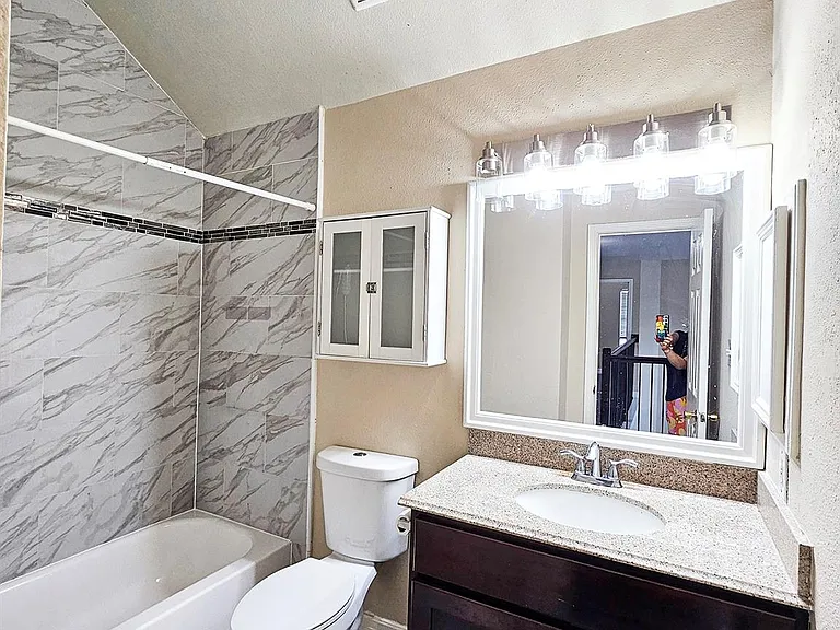 20810 Balmoral Glen Ln — Photo 29