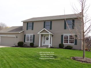 868 Stonehenge Dr, Tipp City, OH 45371
