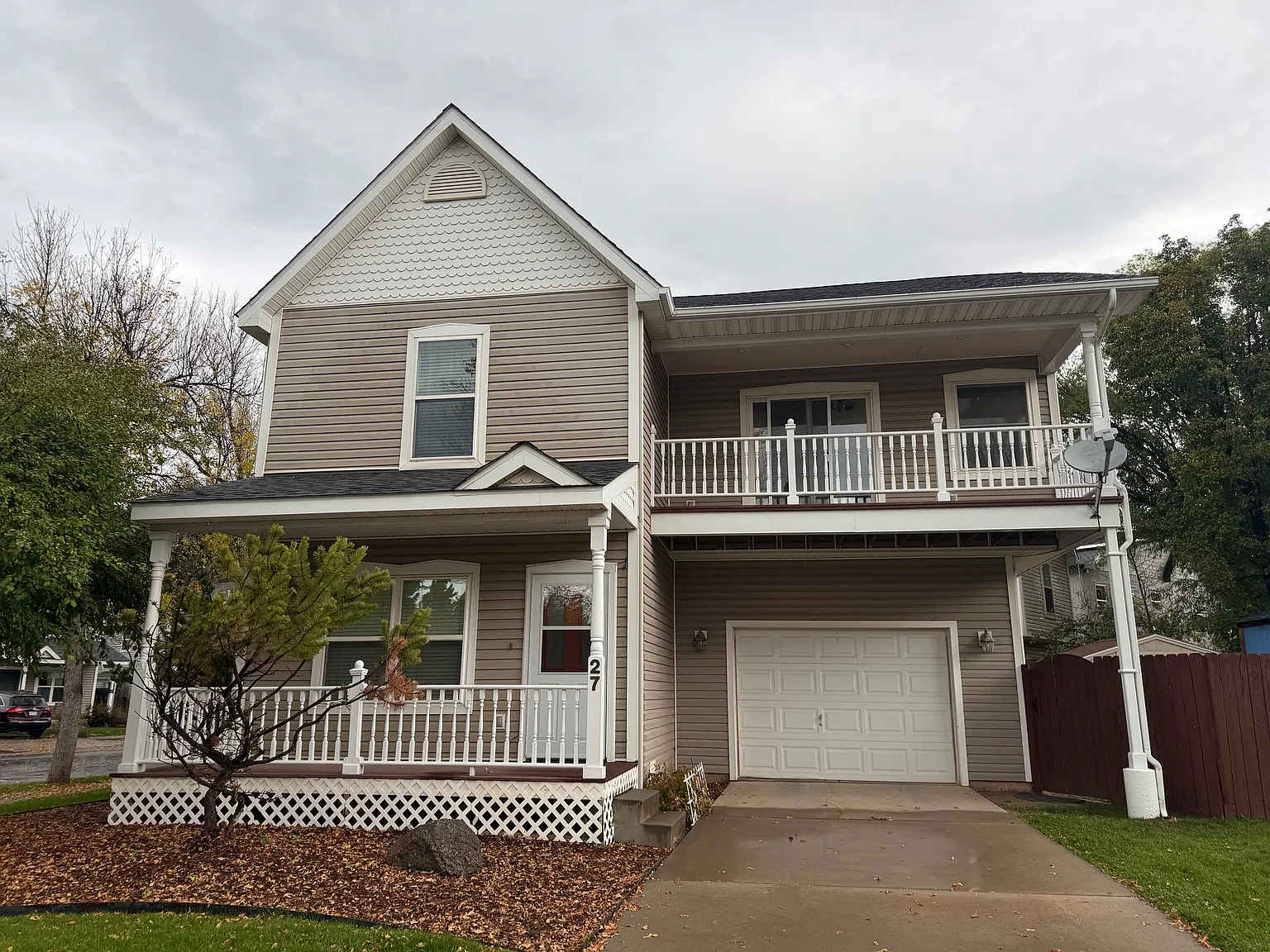 3 bed, 1480 sqft, $3,150 — Photo 1