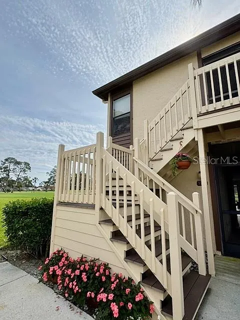 2 bed, 2.0 bath, 1212 sqft, $4,000 — Photo 3