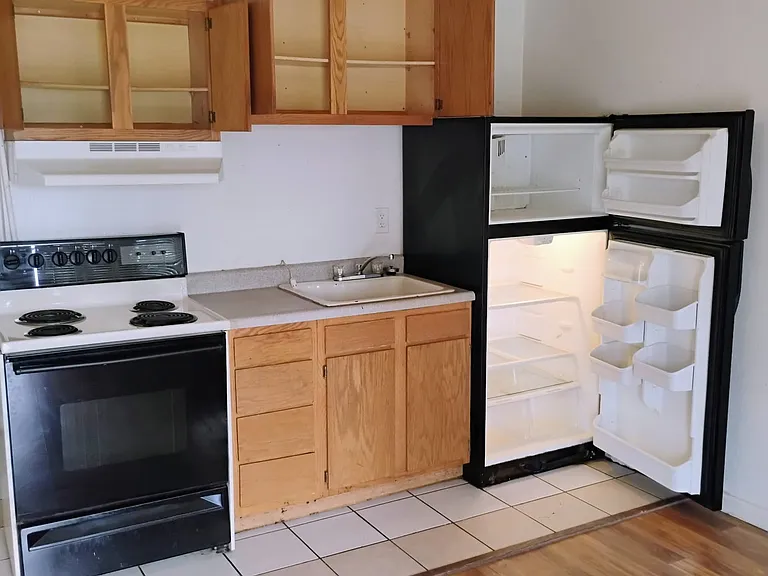 5314 W Sunset Hwy #I — Photo 5