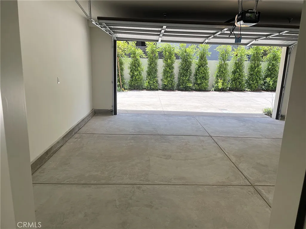 4 bed, 3.5 bath, 1797 sqft, $4,500 — Photo 4