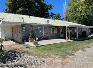 912 Beckner Rd, Sunnyside, WA 98944