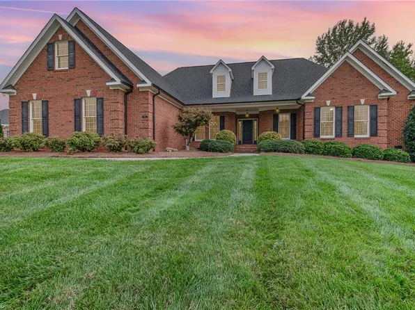 8511 Merriman Farm Rd, Oak Ridge, NC 27310