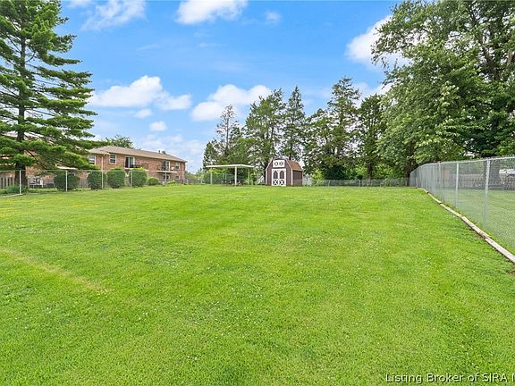 2nd image of 4012 Melvyn Drive