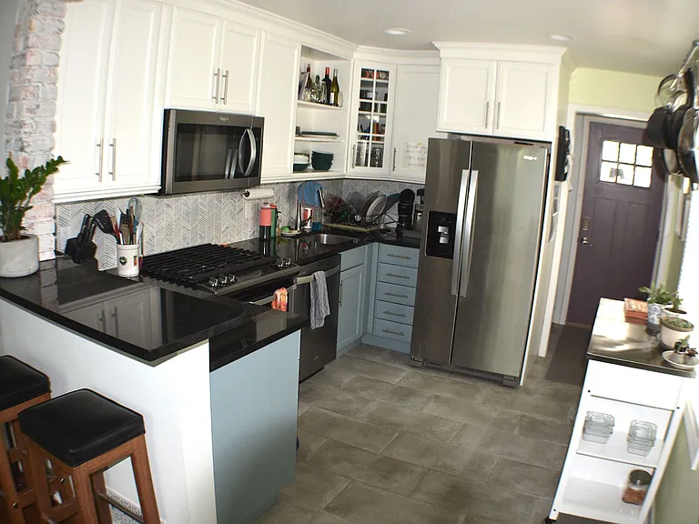 1425 E Zenith Ave — Photo 4