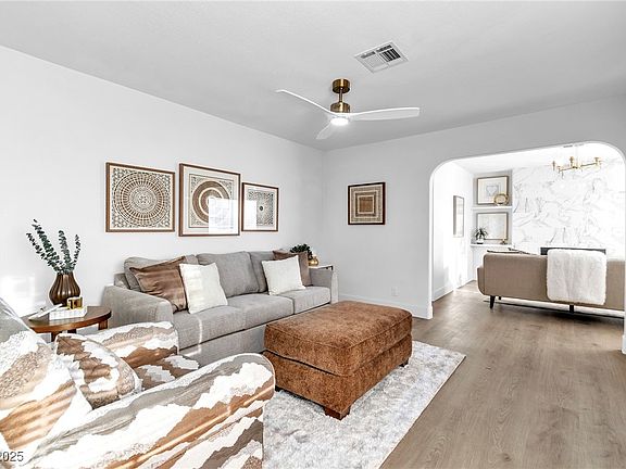 3rd image of 5412 Gipsy Ave