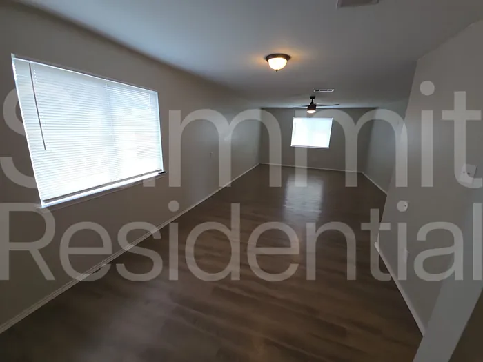 3350 Pioneer Crossing Dr — Photo 6