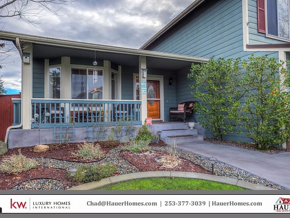 3rd image of 19605 15th Ave E
