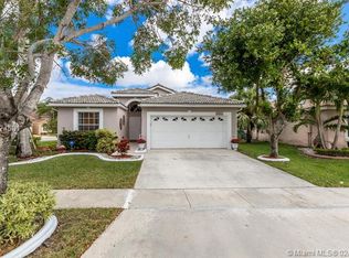 17683 SW 9th St, Pembroke Pines, FL 33029